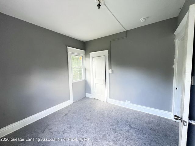 933 Porter Street, Lansing, MI 48906