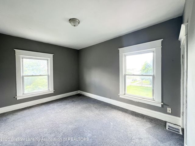 933 Porter Street, Lansing, MI 48906
