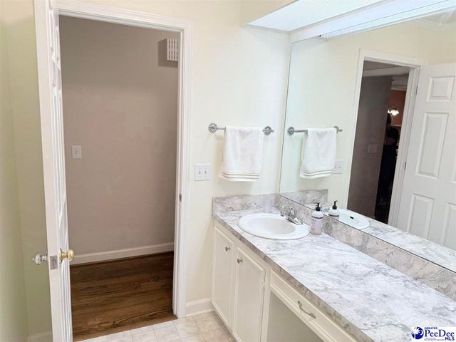 1824 Hazel Dr., Florence, SC 29501