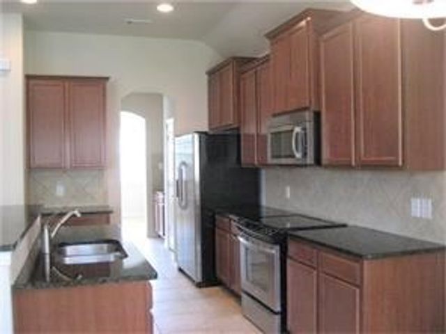 4133 William Dehaes Drive, Irving, TX 75038