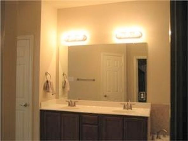 4133 William Dehaes Drive, Irving, TX 75038
