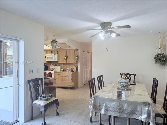 21105 NW Miami Ct, Miami Gardens, FL 33169