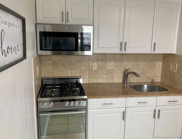 1070 East Main Street 2, Stamford, CT 06608