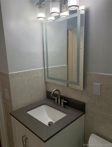 1070 East Main Street 2, Stamford, CT 06608