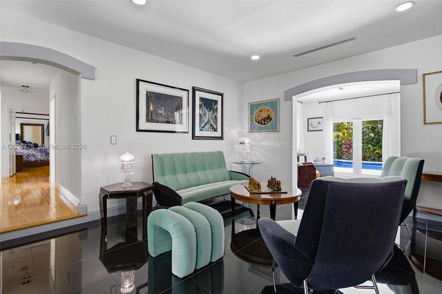 440 Tivoli Ave, Coral Gables, FL 33143