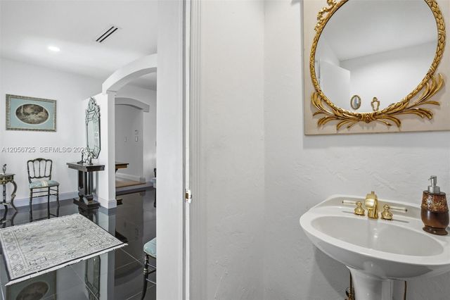 440 Tivoli Ave, Coral Gables, FL 33143