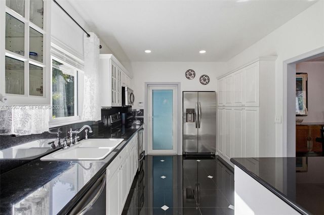 440 Tivoli Ave, Coral Gables, FL 33143
