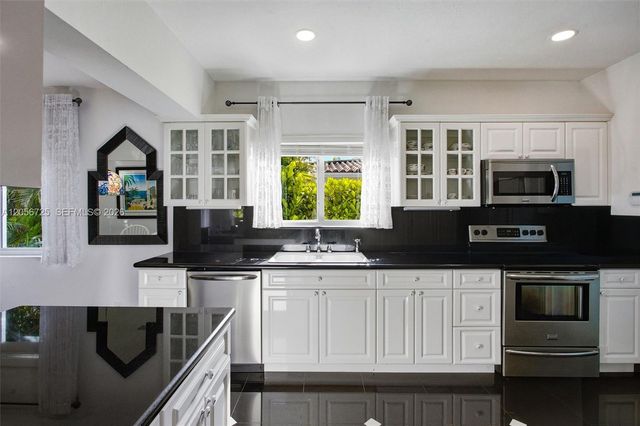 440 Tivoli Ave, Coral Gables, FL 33143