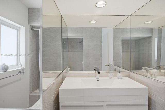 440 Tivoli Ave, Coral Gables, FL 33143
