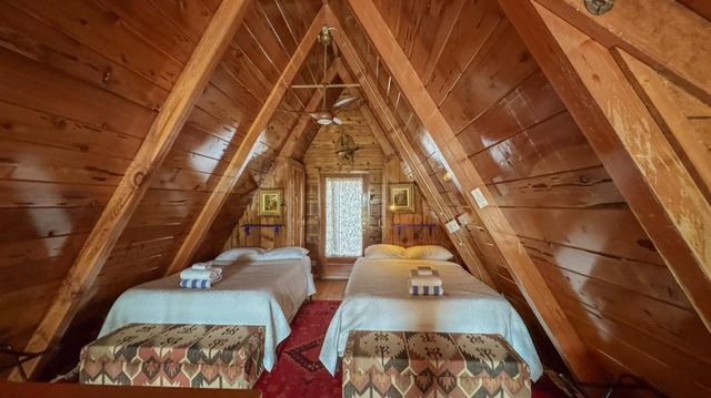 43285 W Sugar Pine, Oakhurst, CA 93644