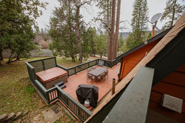 43285 W Sugar Pine, Oakhurst, CA 93644