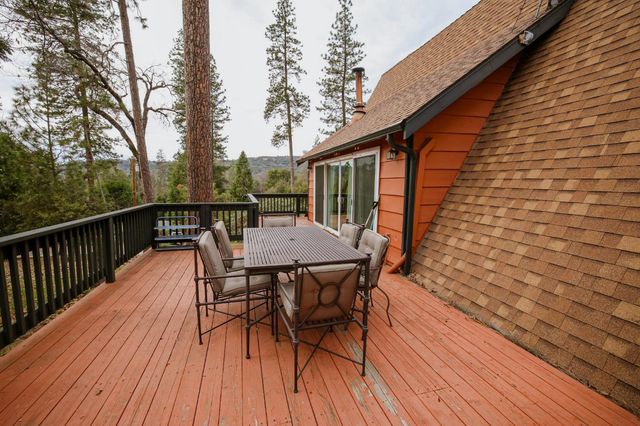 43285 W Sugar Pine, Oakhurst, CA 93644