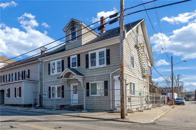 36 Fairmount Street, Woonsocket, RI 02895