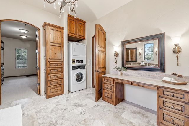 2511 E Flint Hills National Prkwy, Andover, KS 67002