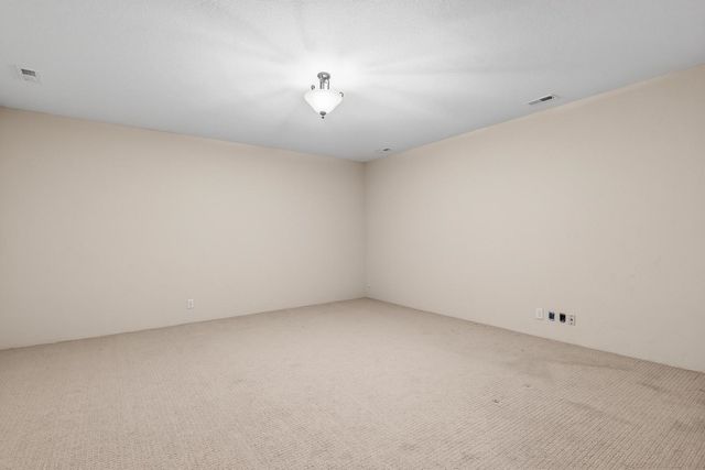 2511 E Flint Hills National Prkwy, Andover, KS 67002