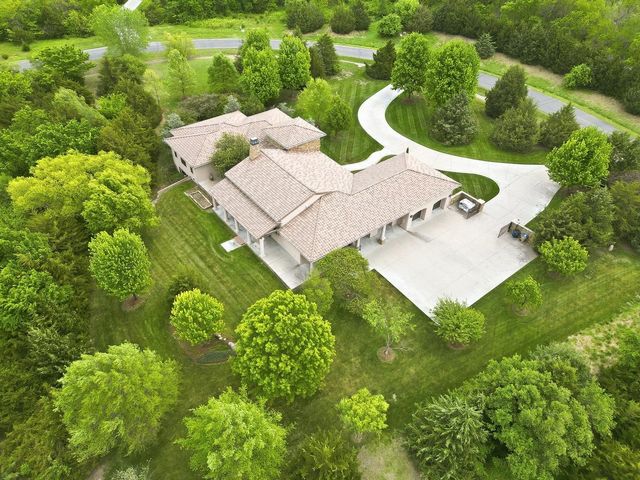 2511 E Flint Hills National Prkwy, Andover, KS 67002