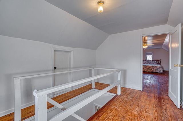 5 S Barker Avenue, Evansville, IN 47712