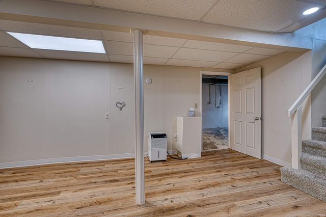 5 S Barker Avenue, Evansville, IN 47712