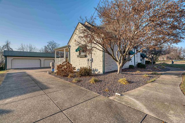 5 S Barker Avenue, Evansville, IN 47712