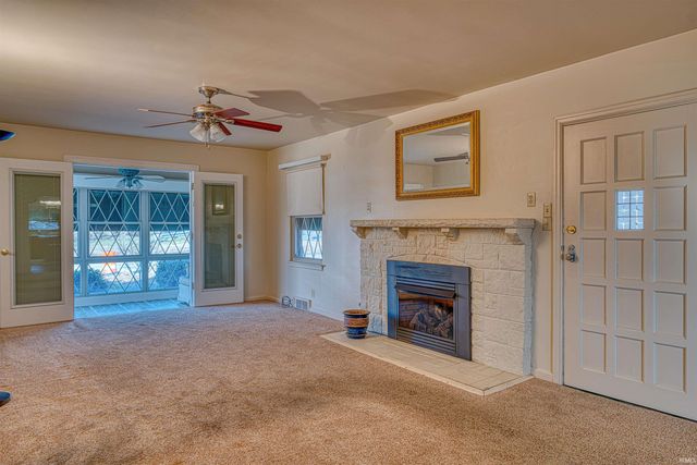 5 S Barker Avenue, Evansville, IN 47712