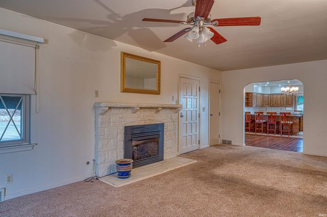 5 S Barker Avenue, Evansville, IN 47712