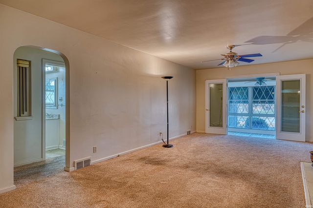 5 S Barker Avenue, Evansville, IN 47712