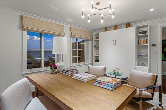 106 Premium Point, New Rochelle, NY 10801