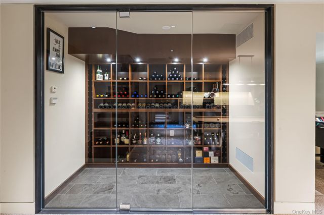 106 Premium Point, New Rochelle, NY 10801