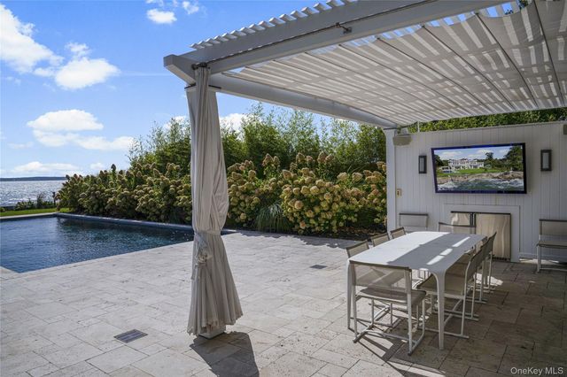 106 Premium Point, New Rochelle, NY 10801