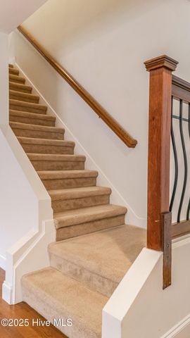 401 Longwood Place, Aberdeen, NC 28315