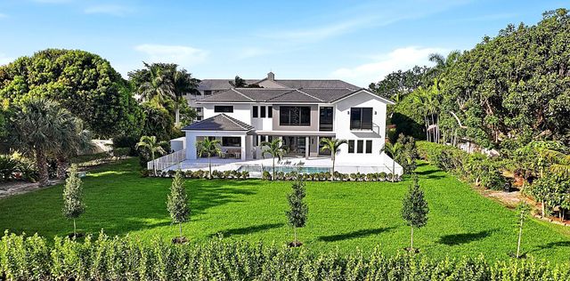 3716 Embassy Drive, West Palm Beach, FL 33401