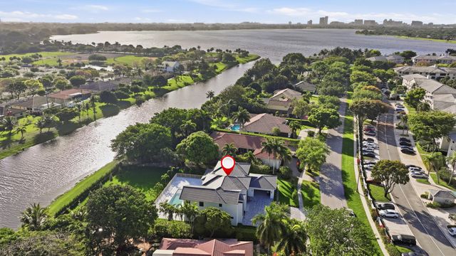 3716 Embassy Drive, West Palm Beach, FL 33401