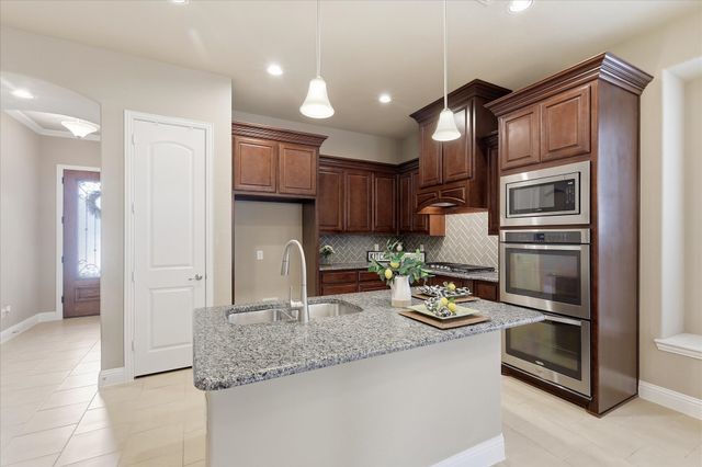 4332 Old Grove Way, Fort Worth, TX 76244