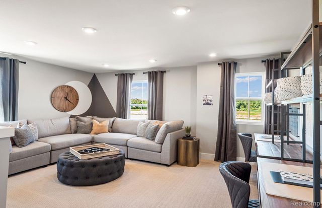 59560 Schuss Gully Drive, New Hudson, MI 48165