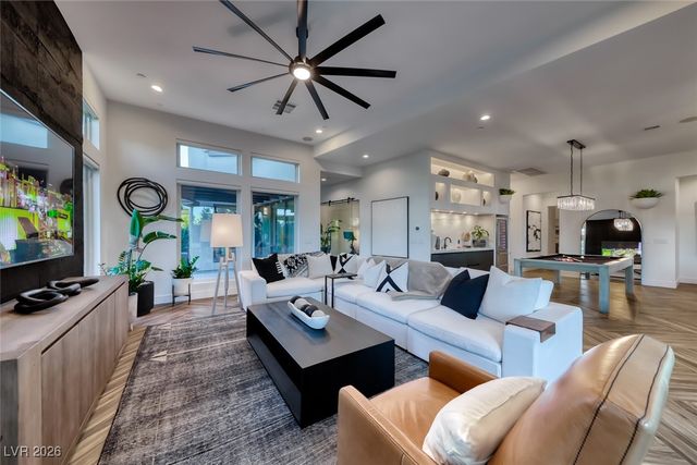 2216 Sky Pointe Ridge Drive, Henderson, NV 89052