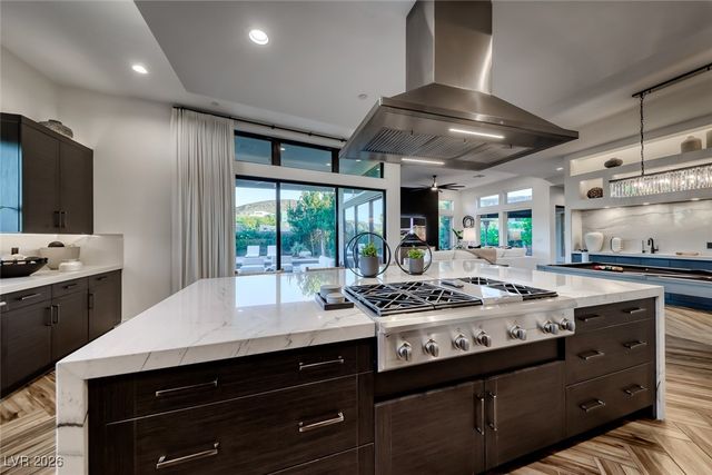 2216 Sky Pointe Ridge Drive, Henderson, NV 89052