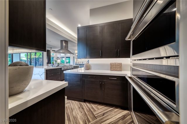 2216 Sky Pointe Ridge Drive, Henderson, NV 89052