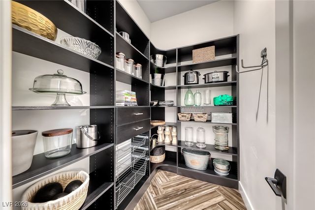 2216 Sky Pointe Ridge Drive, Henderson, NV 89052