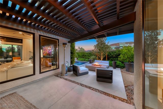 2216 Sky Pointe Ridge Drive, Henderson, NV 89052