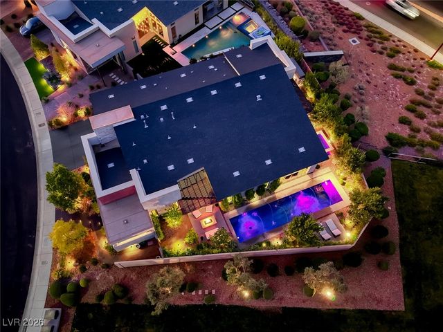 2216 Sky Pointe Ridge Drive, Henderson, NV 89052