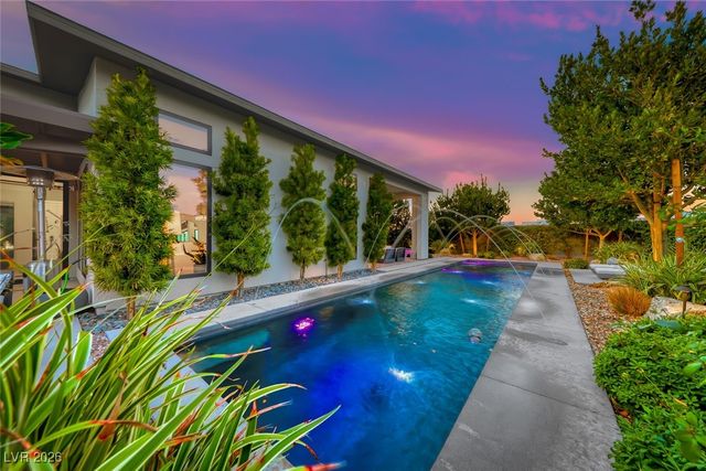 2216 Sky Pointe Ridge Drive, Henderson, NV 89052