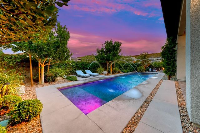 2216 Sky Pointe Ridge Drive, Henderson, NV 89052