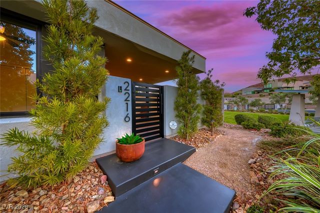 2216 Sky Pointe Ridge Drive, Henderson, NV 89052