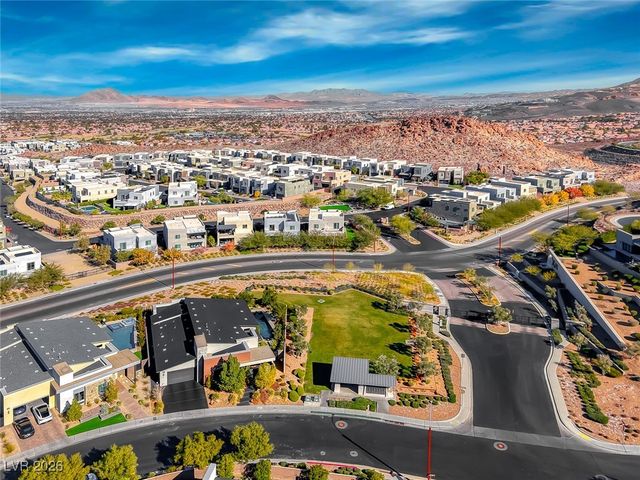 2216 Sky Pointe Ridge Drive, Henderson, NV 89052