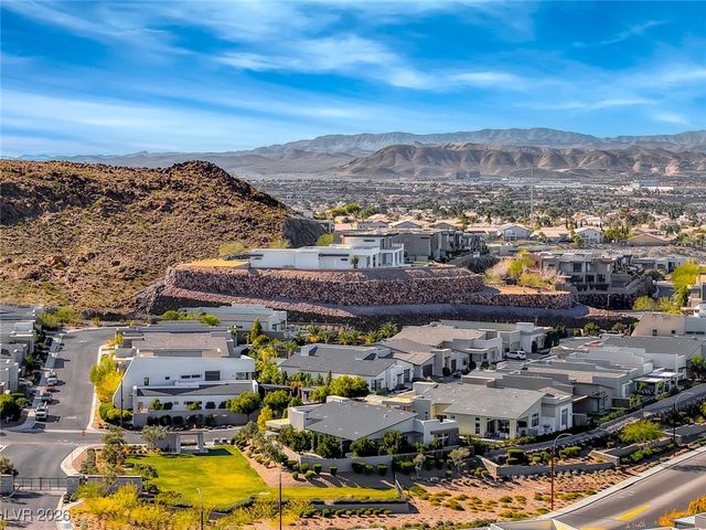 2216 Sky Pointe Ridge Drive, Henderson, NV 89052