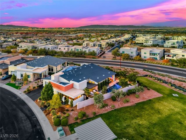 2216 Sky Pointe Ridge Drive, Henderson, NV 89052