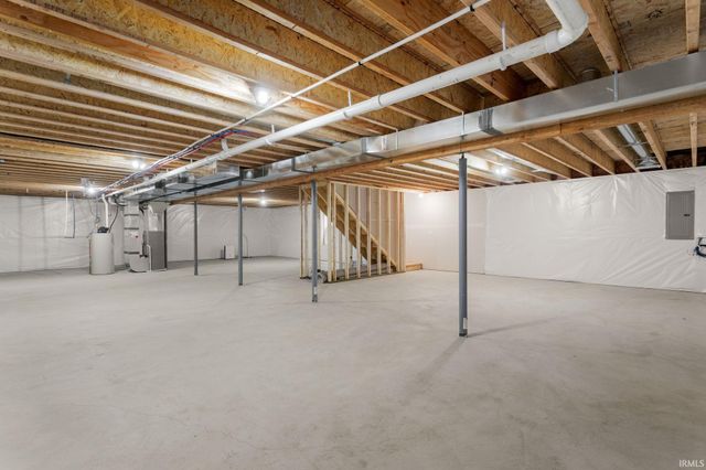3391 Blarney Drive, South Bend, IN 46628