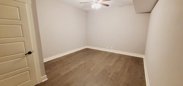 2004 McMahan Hollow Rd, Pleasant View, TN 37146