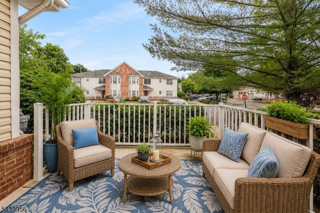 252 Moonlight Dr, Piscataway Twp., NJ 08854