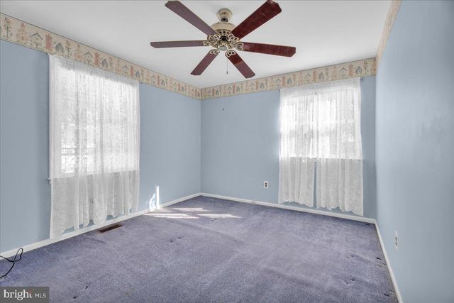 24 CONSTITUTION BLVD, Berlin, NJ 08009